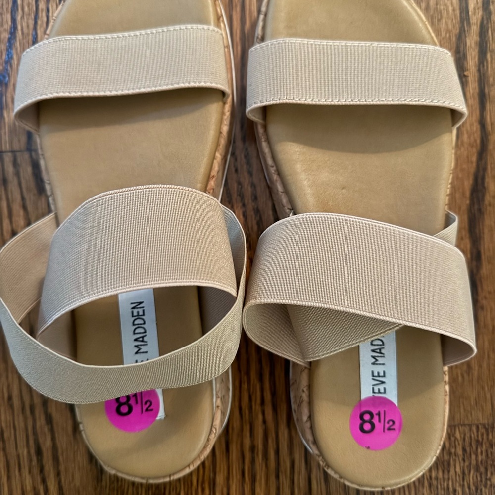 New without tags-Steve Madden Beige strappy sling back Sandals- size 8.5